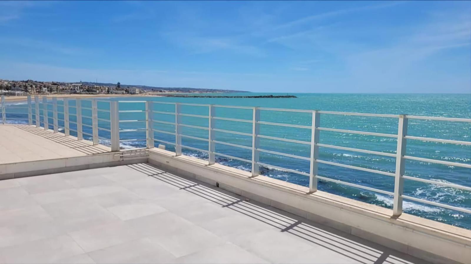 Hotel Acquamarina Донналуката Екстер'єр фото